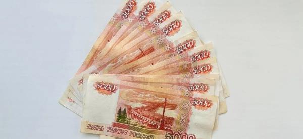 Кредиты дешевеют: брать сейчас или стоит подождать до осени?