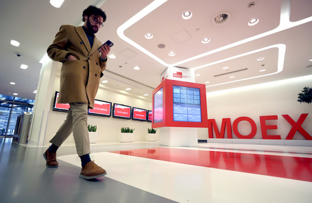 Слабый рост на Мосбирже и прогноз стоимости Brent. Обзор финансового рынка от 12 августа