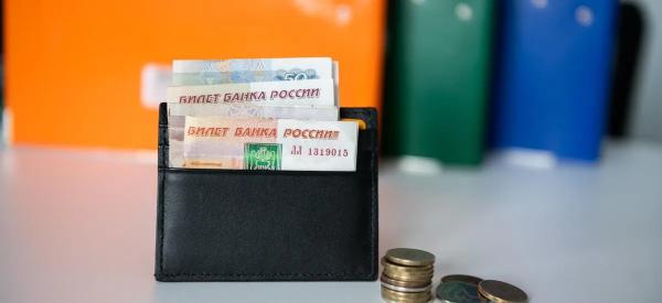 Россияне понесли деньги в банки: объем вкладов вырос почти до 79 трлн рублей