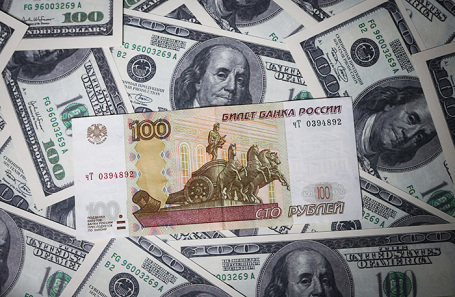 Снижение рубля в ожидании политических новостей. Обзор рынка от 18 августа