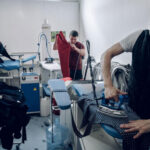 Глава швейной компании предостерег от полной независимости от иностранцев