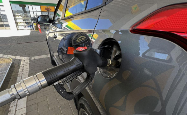 
                    В Крыму ограничили продажу бензина &laquo;в одни руки&raquo;
                