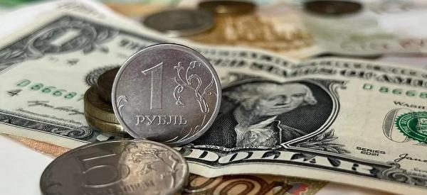 Почему рубль падает: в Минфине назвали &laquo;решающий фактор&raquo; для курса