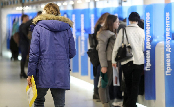 
                    &laquo;Туристам надо подготовиться&raquo;: как страны ЕС выдают визы россиянам
                