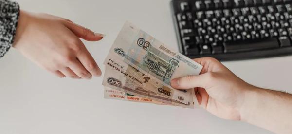 Россиянам раскрыли способ увеличить пособие по уходу за ребенком