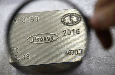 Платина достигла в цене максимума за 12 лет