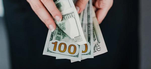 Конец &laquo;вечнозеленого&raquo;. Инвестор призвал отказаться от вложений в доллар США