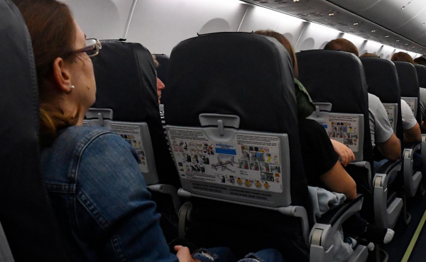 
                    ФАС возбудила дело из-за звуковой рекламы на рейсе &laquo;Победы&raquo;
                