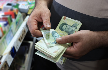 Парламент Ирана одобрил деноминацию риала в 10 тысяч раз