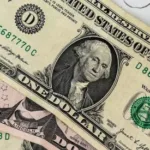 Америку парализует шатдаун: что будет с долларом и рублем в октябре