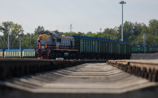 
                    Доставка контейнерами из Китая подорожала на 10%
                