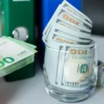 Готовится новая волна падения рубля: прогноз курса доллара на следующую неделю