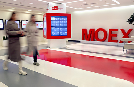 Снижение на Мосбирже и торговые войны Трампа с Китаем. Обзор финансового рынка от 13 октября