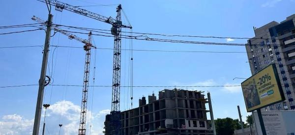 Эксперт сообщил, сколько зарплат потребуется на первый взнос по ипотеке в 2026 году