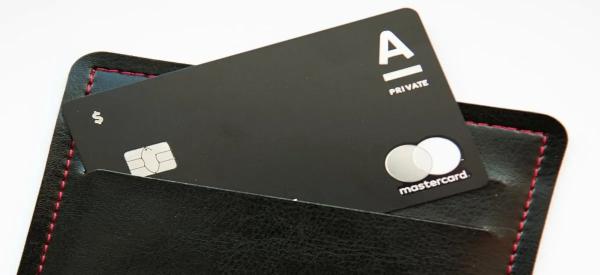 В России перестанут работать Visa и Mastercard: причины и сроки отключения карт