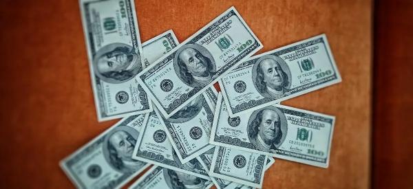 &laquo;40-50 рублей за доллар &ndash; это фантастика&raquo;: ждем курс в 100 рублей