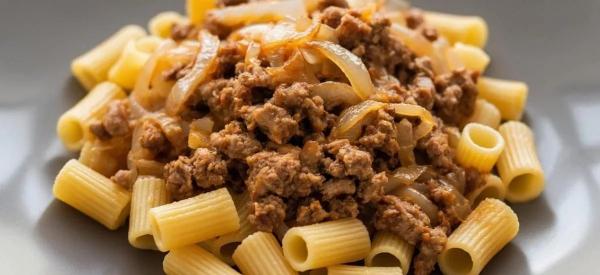 Разница в 600 рублей между регионами: где дешевле приготовить макароны по-флотски?