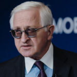 Шохин предупредил о рисках «инвестиционной паузы» и крепкого рубля