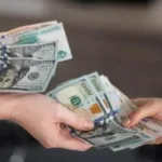 Доллар дешевле 60: россияне признались, при каком курсе кинутся скупать валюту