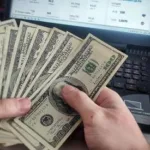 Ноябрь укрепит доллар: чем закончится осень для рубля?