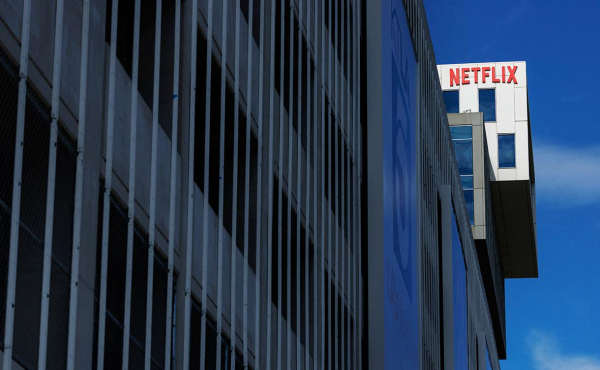 WSJ рассказала, зачем команда Трампа может помешать «мегасделке» Netflix
WSJ рассказала, зачем команда Трампа может помешать «мегасделке» Netflix