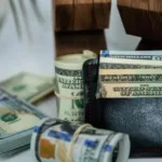 Доллар в декабре: курс может колебаться от 70 до 85 рублей