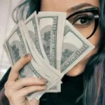 Отмена трехзначного курса: когда доллар преодолеет отметку в 94 рубля?