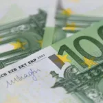 Евро потеряет статус «убежища»: что сильнее всего ударит по валюте ЕС?