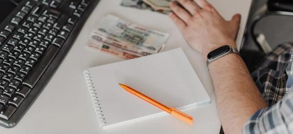 Рубль – новая «тихая гавань»: почему рублевые вклады стали выгоднее долларов Рубль – новая «тихая гавань»: почему рублевые вклады стали выгоднее долларов