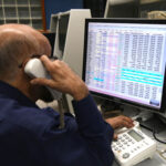 Рекордное ослабление юаня, рост на Мосбирже. Обзор финансового рынка от 4 декабря